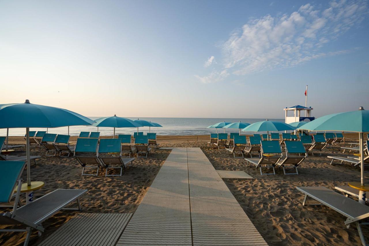 Campsite Estivo Premium Deluxe Mobile Homes On Malibu *